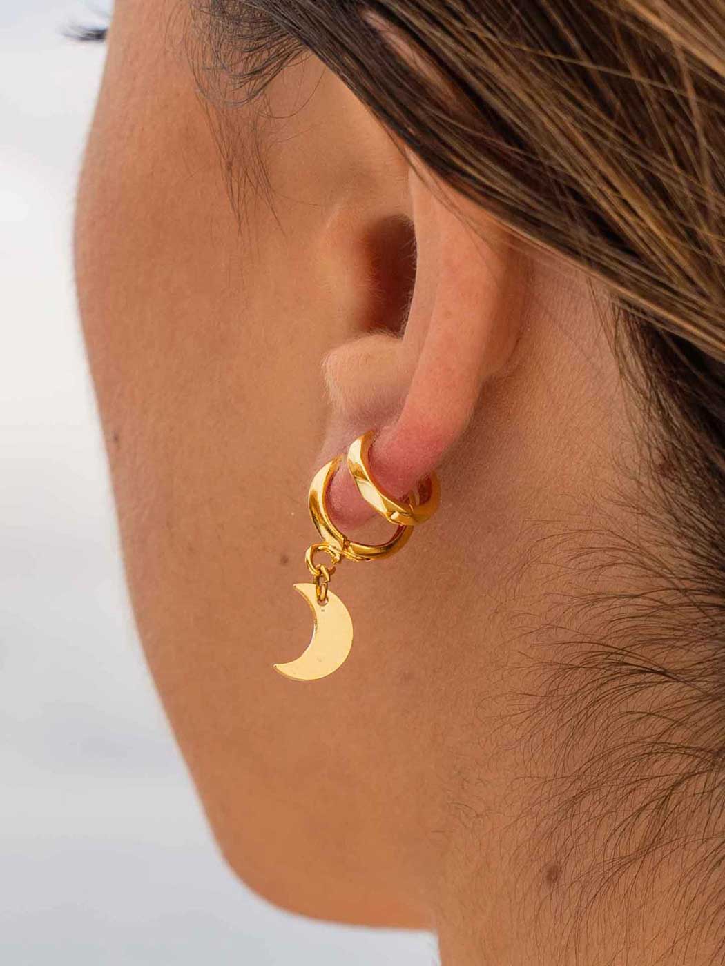 Ava Faceted Huggies - Gold Plating
